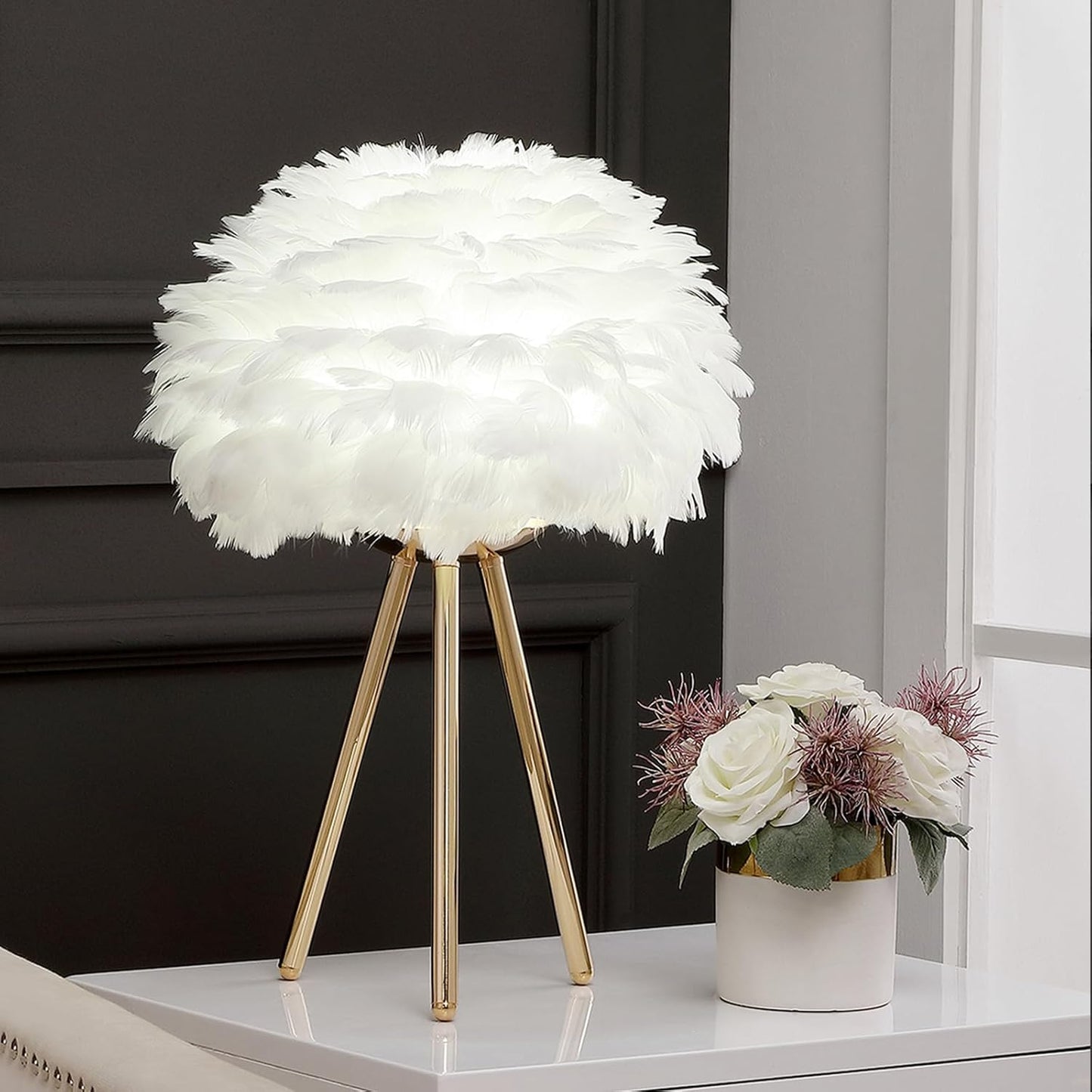 Feather Table Lamp with Gold Tripod Base – Aesthetic Lighting for Bedrooms & Living Rooms