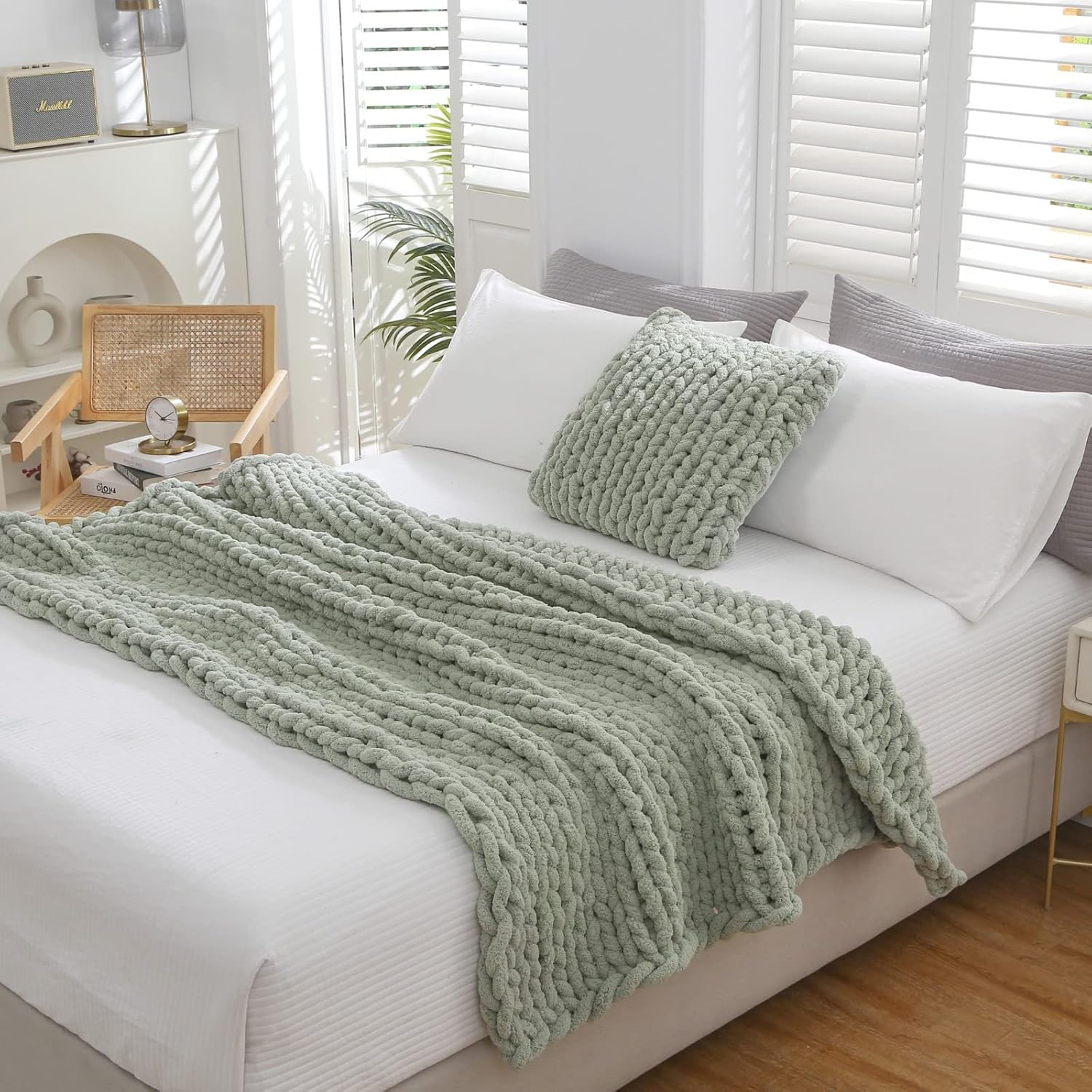 Chunky Knit Blanket – Handmade Chenille Throw Blanket for Couch and Bed (50"x60")