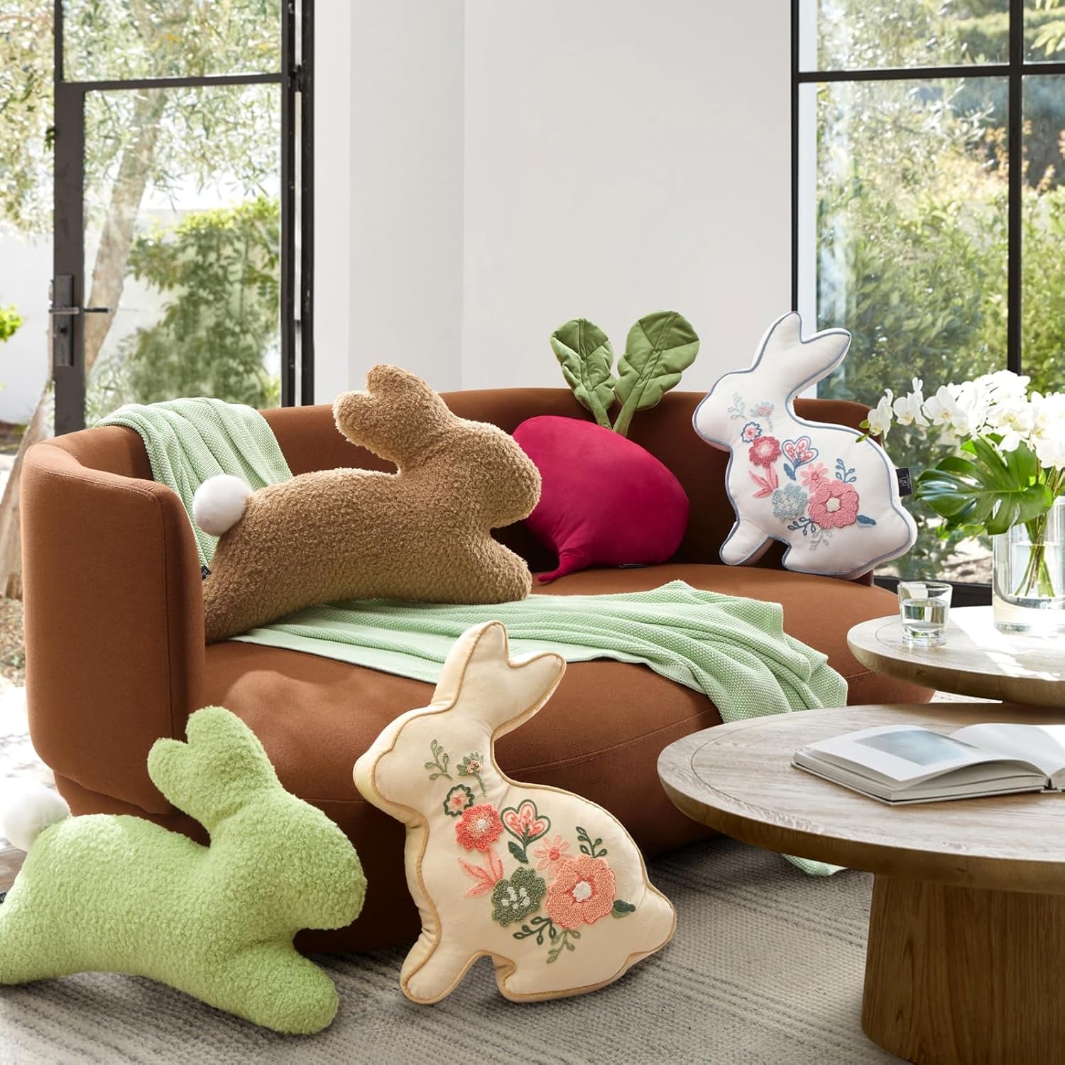 Bunny Shaped Throw Pillow – Plush Sherpa Rabbit Cushion for Couch, Bed & Living Room Decor